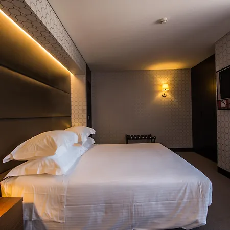 Palácio By The Editory Hotel Oporto